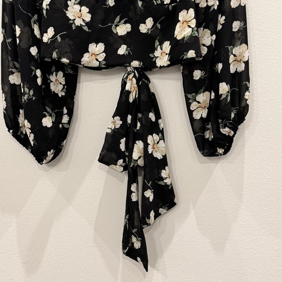 Rue+ Floral Black Women's Crop Top Size 4x NWT - Picture 2 of 7
